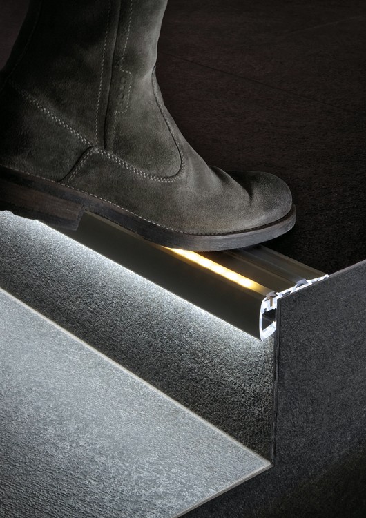 Профиль алюминиевый под LED ленту STEP, Klus